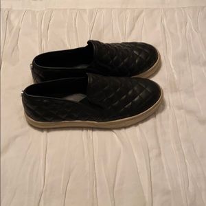 Black Steve Madden slip on sneakers